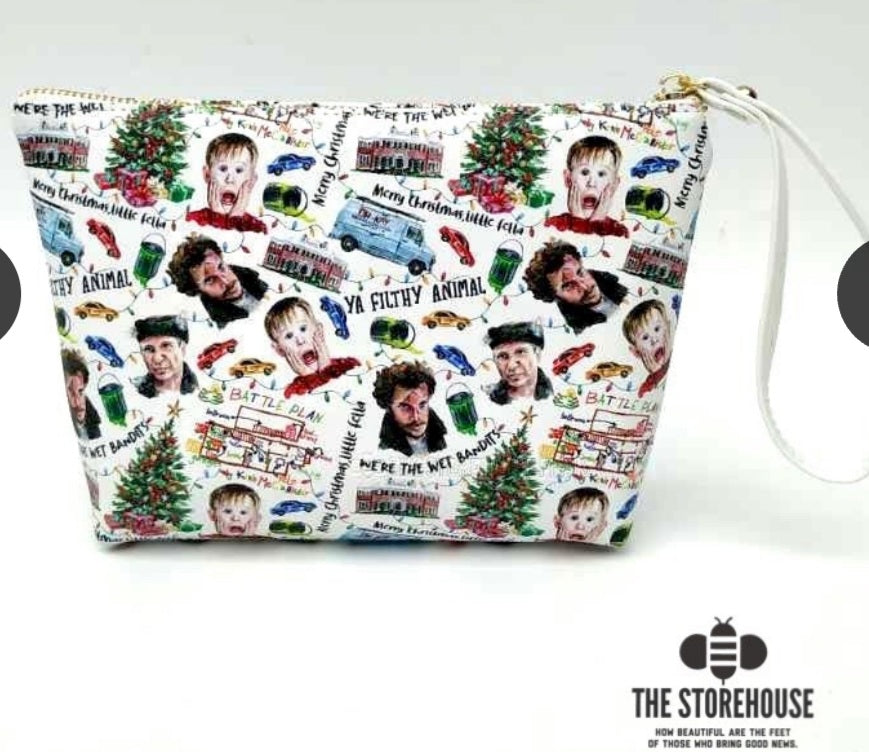 Free Gift w/ Storehouse Flats Purchase Sept